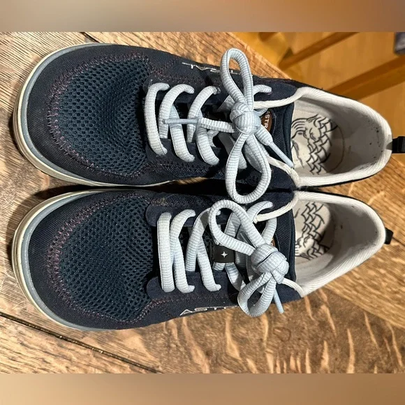 Astral Women's Navy Sneakers - Picture 3 of 7